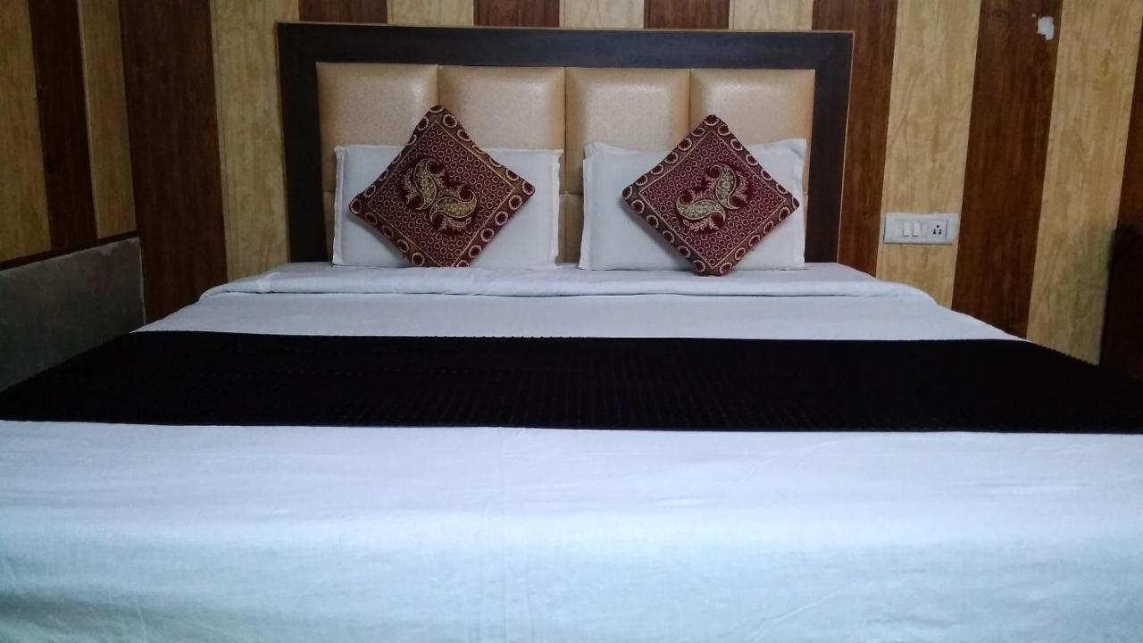 Fabhotel Prashant Palace Мисор Екстериор снимка