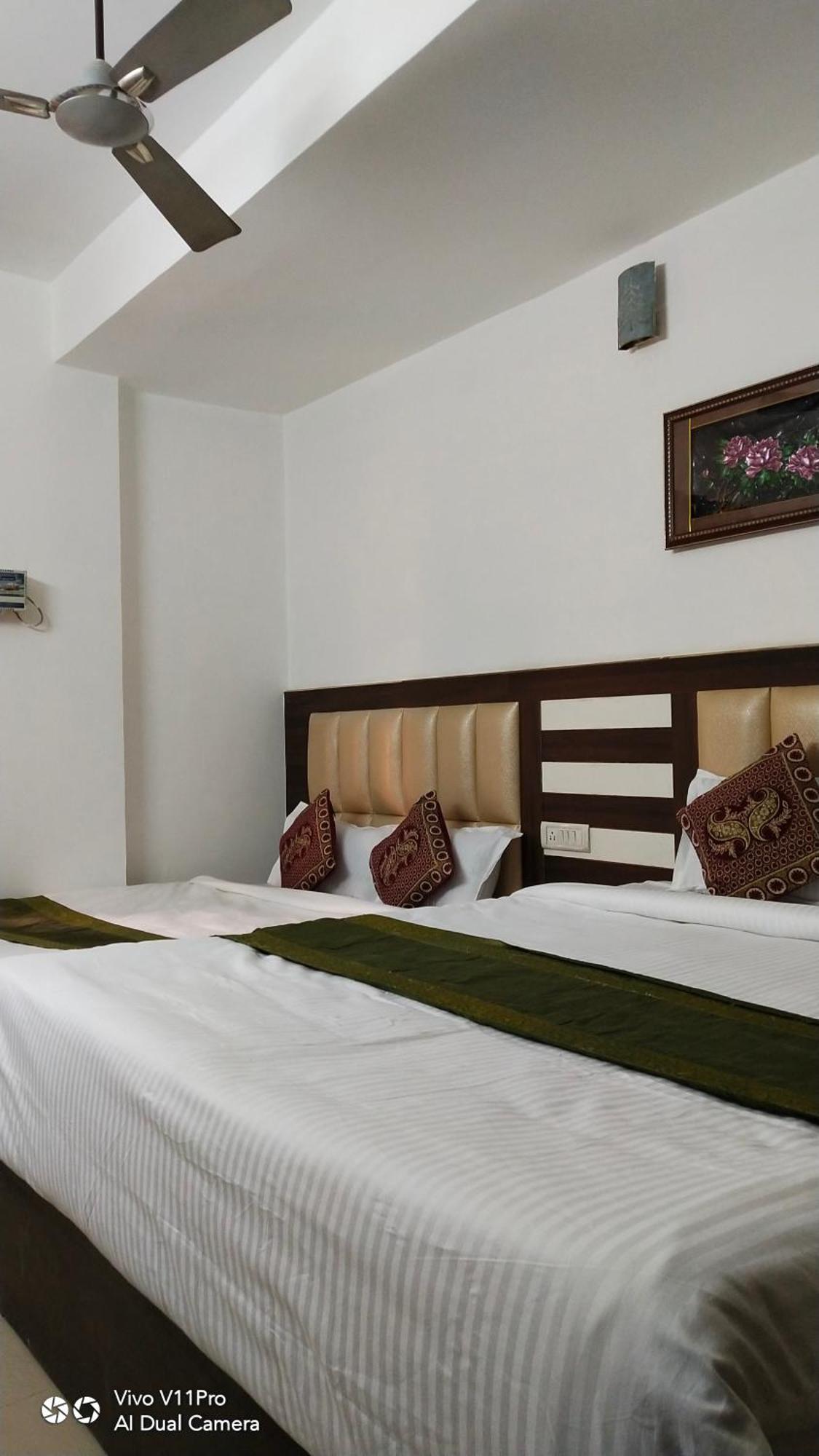 Fabhotel Prashant Palace Мисор Екстериор снимка