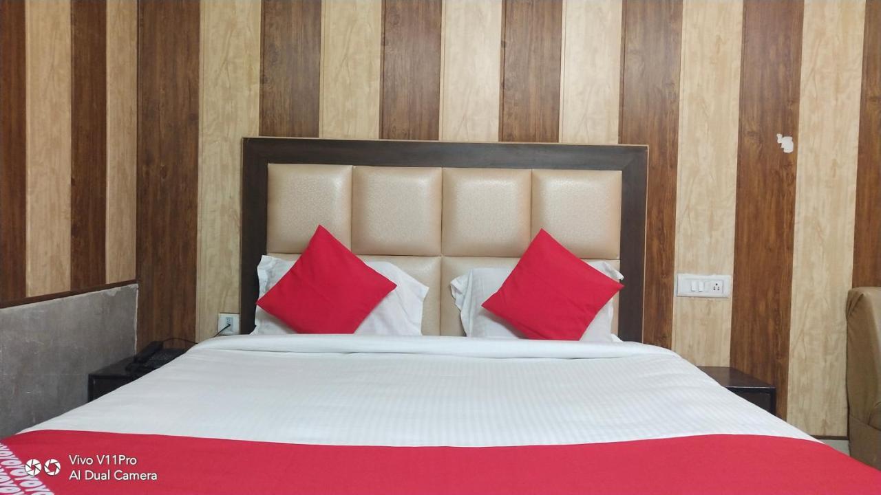 Fabhotel Prashant Palace Мисор Екстериор снимка