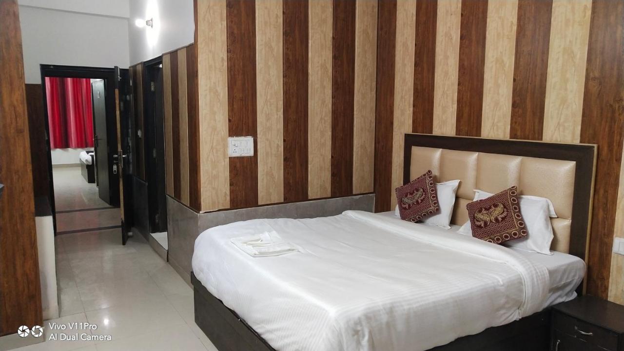 Fabhotel Prashant Palace Мисор Екстериор снимка