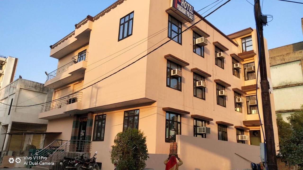 Fabhotel Prashant Palace Мисор Екстериор снимка